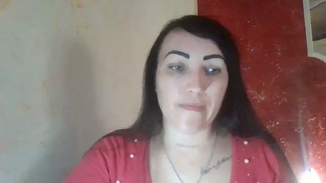 ArianaXFresh online show from November 12, 8:15 am