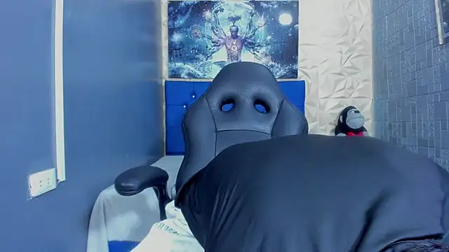 Snapshot of ElanGiraldo chatting on July 1, 10:31 pm ElanGiraldo online show from July 1, 10:31 pm