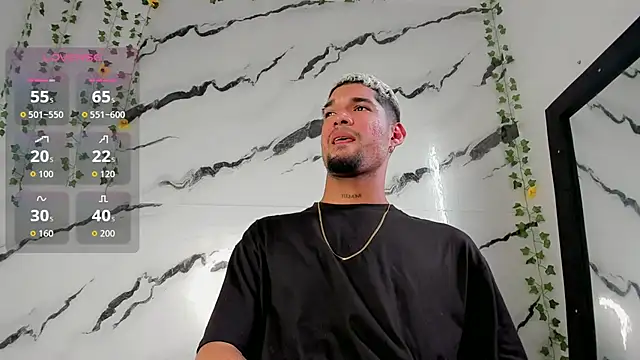 Snapshot of Carlitos_sexy chatting on November 27, 8:11 pm Carlitos sexy online show from November 27, 8:11 pm