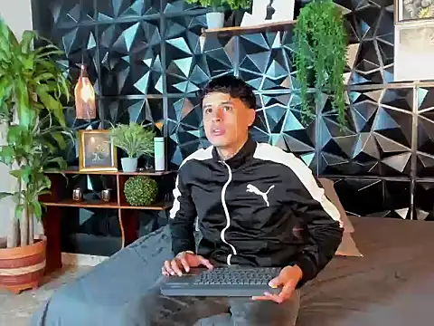 Snapshot of kenshop chatting on November 25, 8:58 am kenshop online show from November 25, 8:58 am