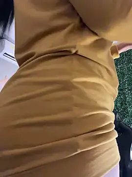 Snapshot of SashaMystique_ chatting on November 20, 1:28 am SashaMystique online show from November 20, 1:28 am