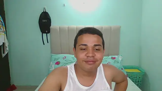 Snapshot of hot_boyy11 chatting on November 11, 5:29 am hot boyy11 online show from November 11, 5:29 am