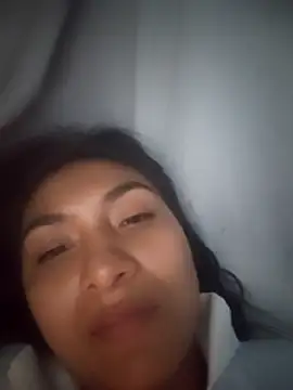 Snapshot of Uvit chatting on December 22, 4:20 am Uvit online show from December 22, 4:20 am