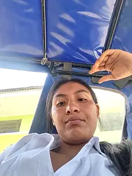 Snapshot of Uvit chatting on March 31, 5:13 pm Uvit online show from March 31, 5:13 pm