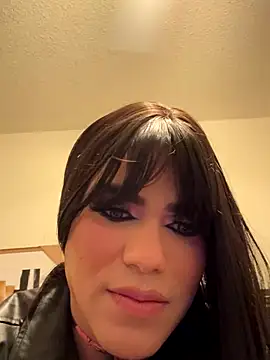 rikiisaac5 online show from November 10, 1:48 am