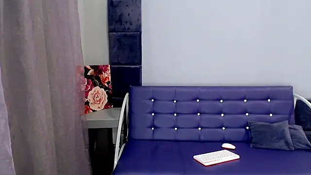 Snapshot of Katerina__Ray chatting on February 25, 10:14 am Katerina Ray online show from February 25, 10:14 am