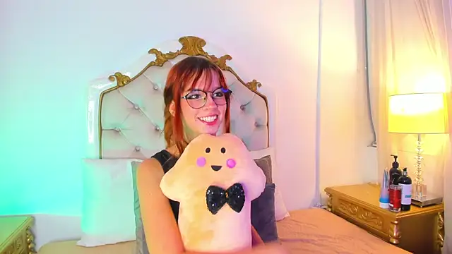 scarlett smith 3 online show from June 6, 2:05 am