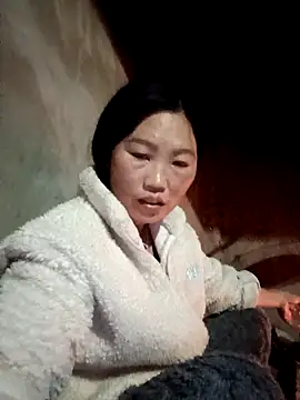 blonde blg online show from February 19, 11:17 am