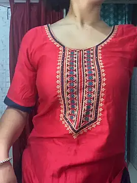 Snapshot of Red_Queen_11 chatting on July 2, 3:06 am Red Queen 11 online show from July 2, 3:06 am