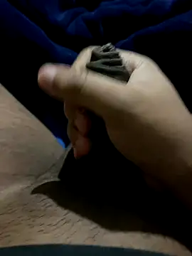 Snapshot of milocute chatting on November 9, 12:58 pm milocute online show from November 9, 12:58 pm