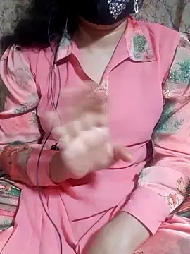 HotGirl23231 online show from March 14, 6:35 pm