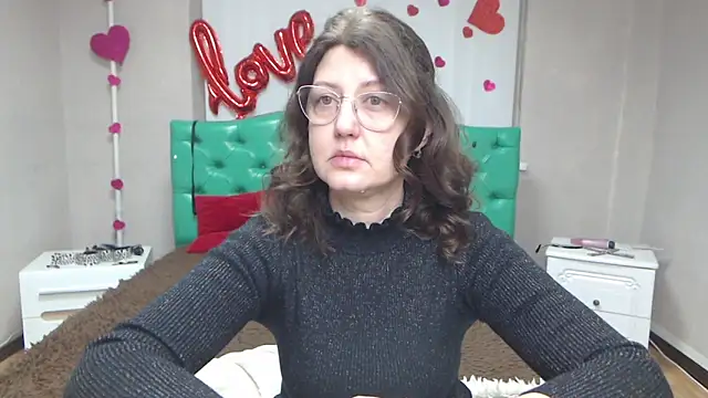 RoseHille online show from February 15, 6:10 am