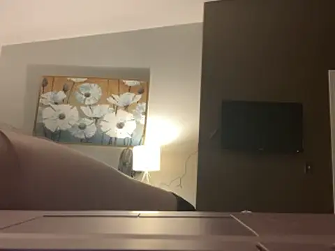 Kayluvs88 online show from April 21, 1:42 am