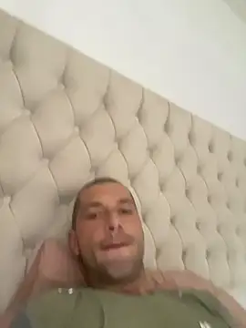 Kinkycouple142 online show from June 1, 5:25 pm