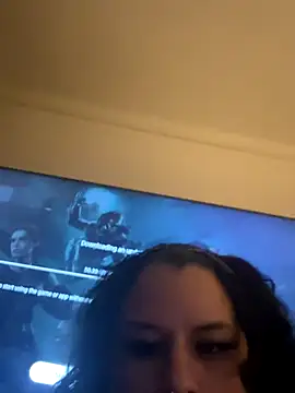 Snapshot of Daddiesgirl122130 chatting on November 15, 2:20 am Daddiesgirl122130 online show from November 15, 2:20 am