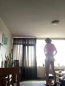 Snapshot of simone_xdressing chatting on September 13, 1:11 pm simone xdressing online show from September 13, 1:11 pm