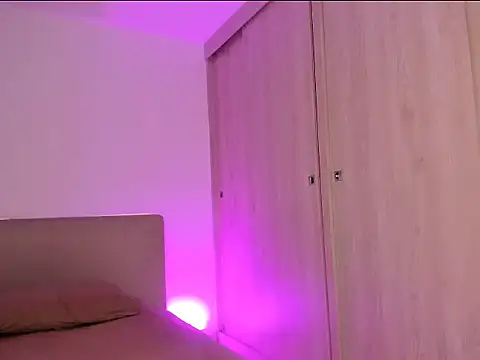 sofilopezcol online show from February 26, 11:15 pm