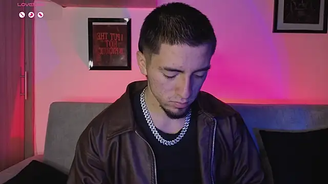 AresMassimoX online show from January 16, 3:38 pm