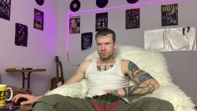 Huntall77 online show from March 16, 5:44 am