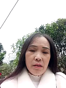 Feeling-hot online show from December 4, 7:39 am