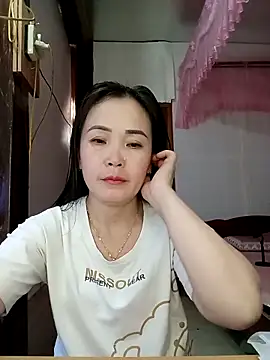 Feeling-hot online show from March 1, 8:49 am