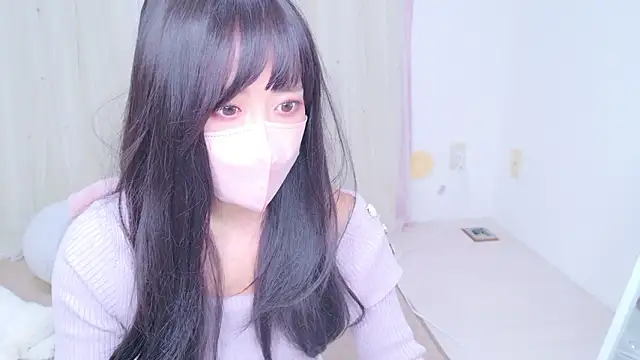 Snapshot of KAZUNAxo chatting on November 11, 2:11 am KAZUNAxo online show from November 11, 2:11 am