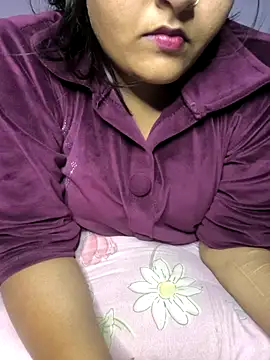 Snapshot of drakezone chatting on February 13, 6:59 pm drakezone online show from February 13, 6:59 pm