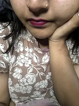 Snapshot of drakezone chatting on February 21, 10:11 pm drakezone online show from February 21, 10:11 pm