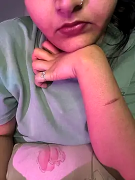 Snapshot of drakezone chatting on February 26, 4:28 pm drakezone online show from February 26, 4:28 pm