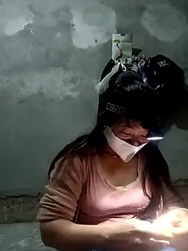 vangkt-cute online show from December 16, 5:51 pm