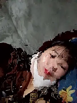 Snapshot of vangkt-cute chatting on January 19, 5:11 am vangkt-cute online show from January 19, 5:11 am