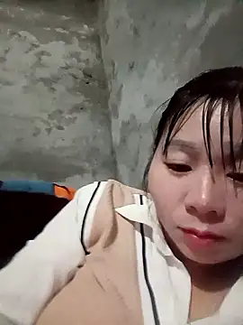 Snapshot of vangkt-cute chatting on February 9, 12:20 pm vangkt-cute online show from February 9, 12:20 pm