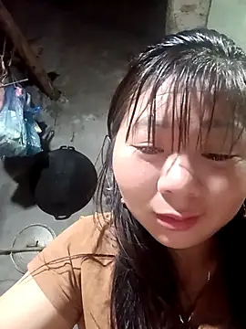 Snapshot of vangkt-cute chatting on February 22, 11:03 pm vangkt-cute online show from February 22, 11:03 pm