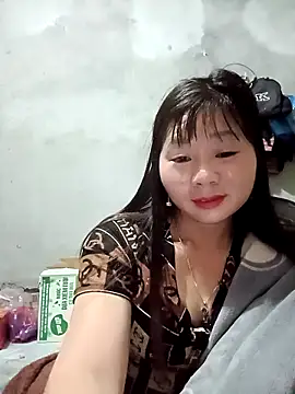 Snapshot of vangkt-cute chatting on March 9, 8:24 pm vangkt-cute online show from March 9, 8:24 pm