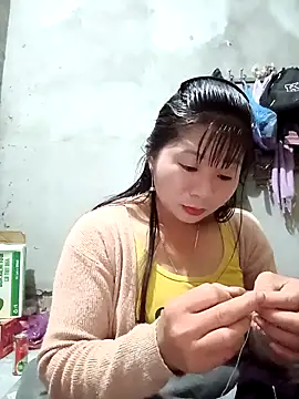 Snapshot of vangkt-cute chatting on March 14, 7:52 pm vangkt-cute online show from March 14, 7:52 pm