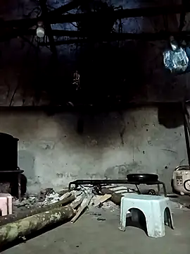 Snapshot of vangkt-cute chatting on April 2, 10:02 am vangkt-cute online show from April 2, 10:02 am