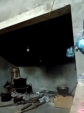 Snapshot of vangkt-cute chatting on April 12, 7:19 pm vangkt-cute online show from April 12, 7:19 pm