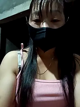 Snapshot of vangkt-cute chatting on April 15, 8:53 pm vangkt-cute online show from April 15, 8:53 pm