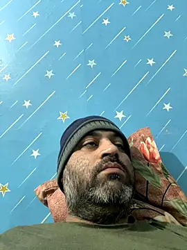 Snapshot of arjunforyou4 chatting on December 16, 5:12 am arjunforyou4 online show from December 16, 5:12 am