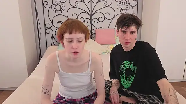 Danny loves Mary online show from April 15, 2:07 am