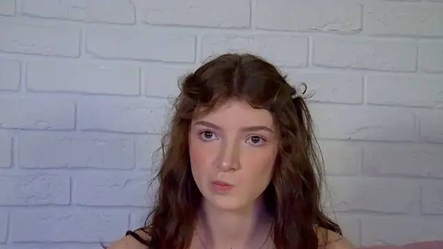 Snapshot of SophiaProve chatting on July 5, 4:03 pm SophiaProve online show from July 5, 4:03 pm