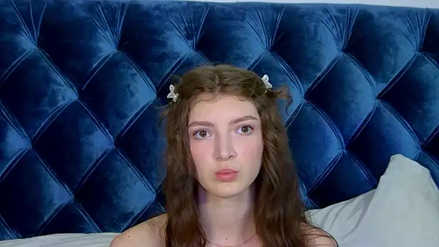 Snapshot of SophiaProve chatting on July 19, 4:54 pm SophiaProve online show from July 19, 4:54 pm