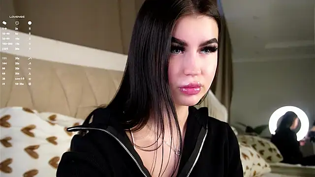 CoreenYorton online show from April 10, 3:34 am