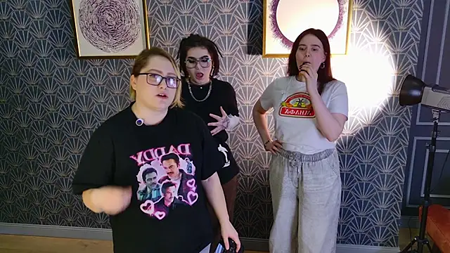 Admincore online show from November 30, 6:23 pm