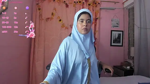 Snapshot of NaylaAbadi chatting on February 24, 12:25 pm NaylaAbadi online show from February 24, 12:25 pm