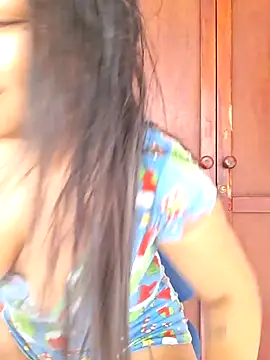 Snapshot of Sarahy- chatting on February 6, 1:03 pm Sarahy- online show from February 6, 1:03 pm