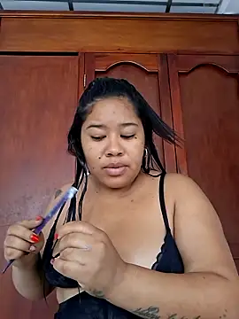 Snapshot of Sarahy- chatting on February 23, 2:14 pm Sarahy- online show from February 23, 2:14 pm