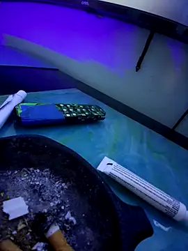 Snapshot of Br0kenKenDoll chatting on November 18, 5:23 am Br0kenKenDoll online show from November 18, 5:23 am