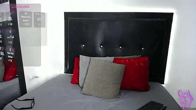 perla stone 20 online show from February 28, 8:21 pm