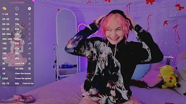 Awawrin online show from March 10, 8:25 pm